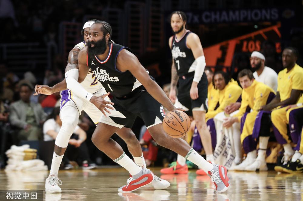 这一表现令 这一表现令