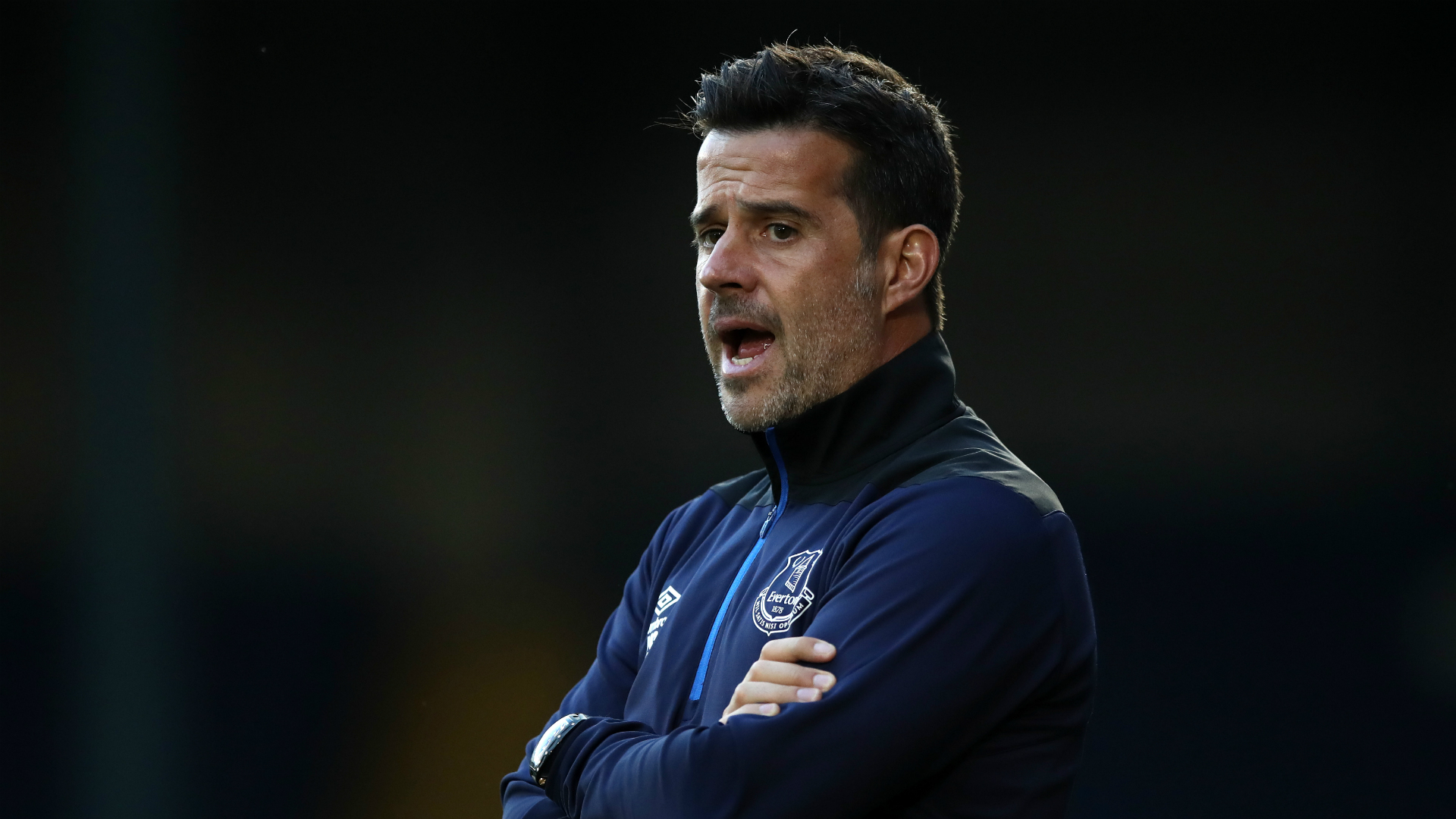 中场压迫时 中场压迫时